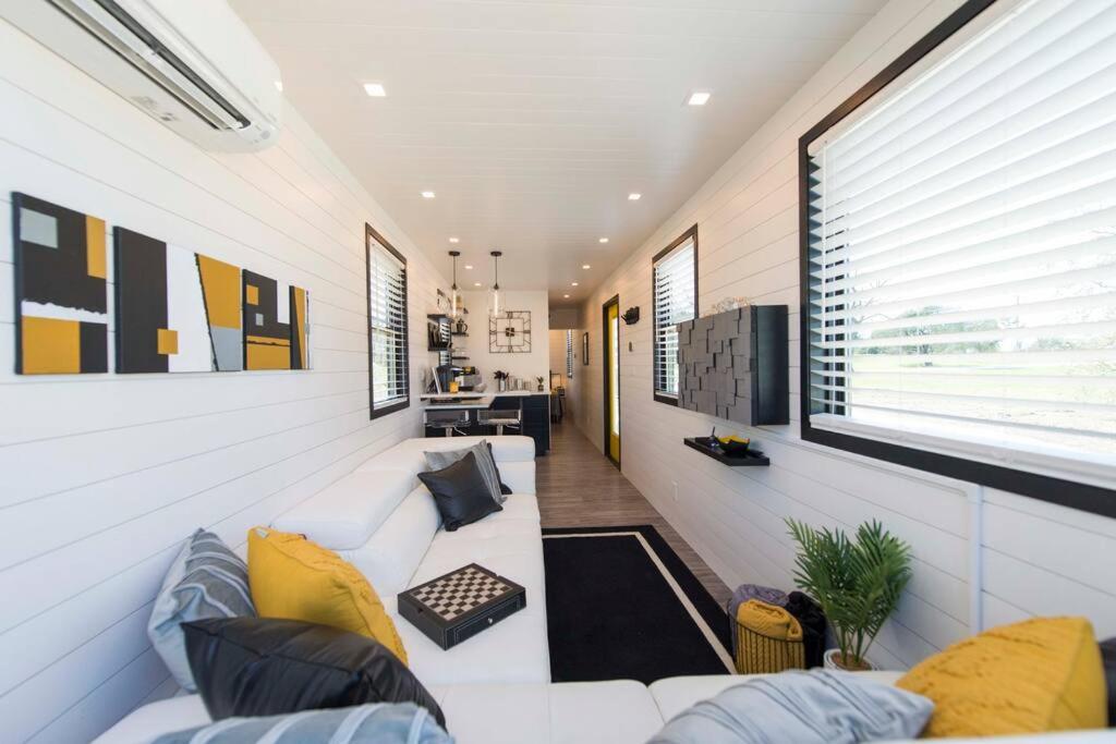 The Zephyr Modern Luxe Container Home Bellmead Exteriör bild